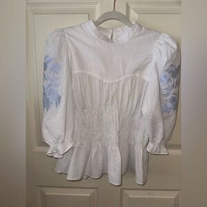 Umgee White Blouse with Blue Floral puff Sleeves M boho feminine office